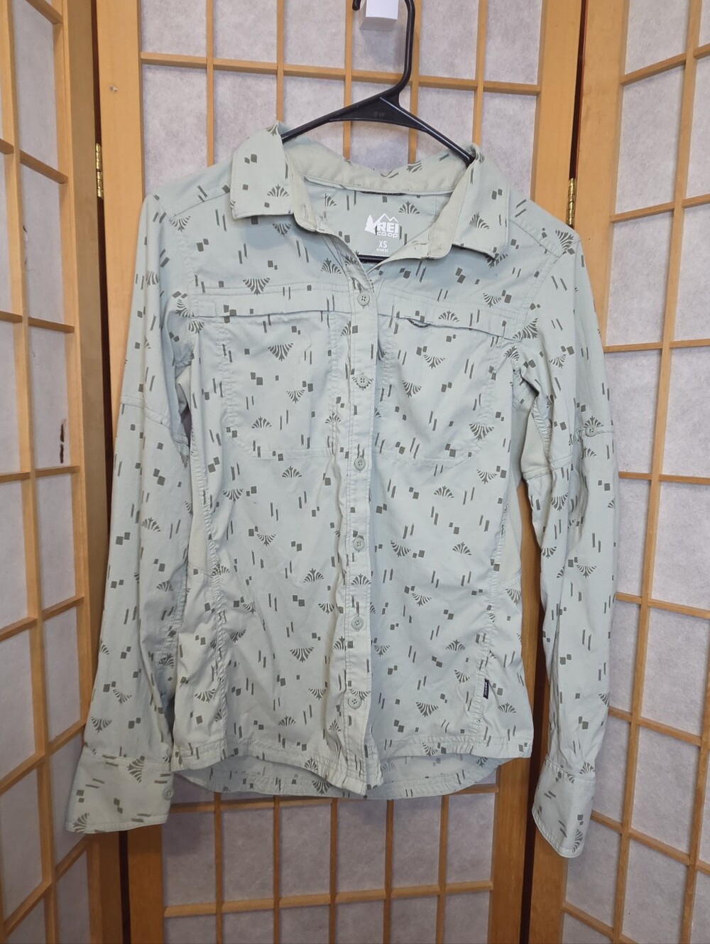 REI Sahara Pattern Long Sleeve Button Down Shirt Women's XS